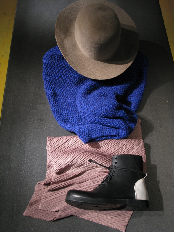 Sweater Oyuna-pants Pleats Please-hat Scha-shoes Marsèll Goccia
