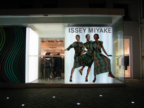 Reportage Parigi Issey Miyake