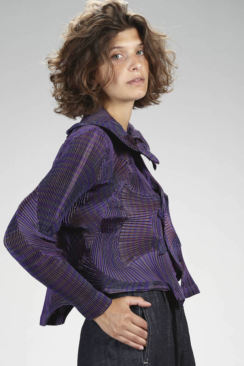 issey-miyake-precollection-fw-2019-violet-jacket